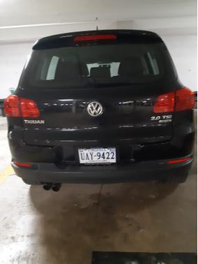 Photo 2 of 3 of 2013 Volkswagen Tiguan S
